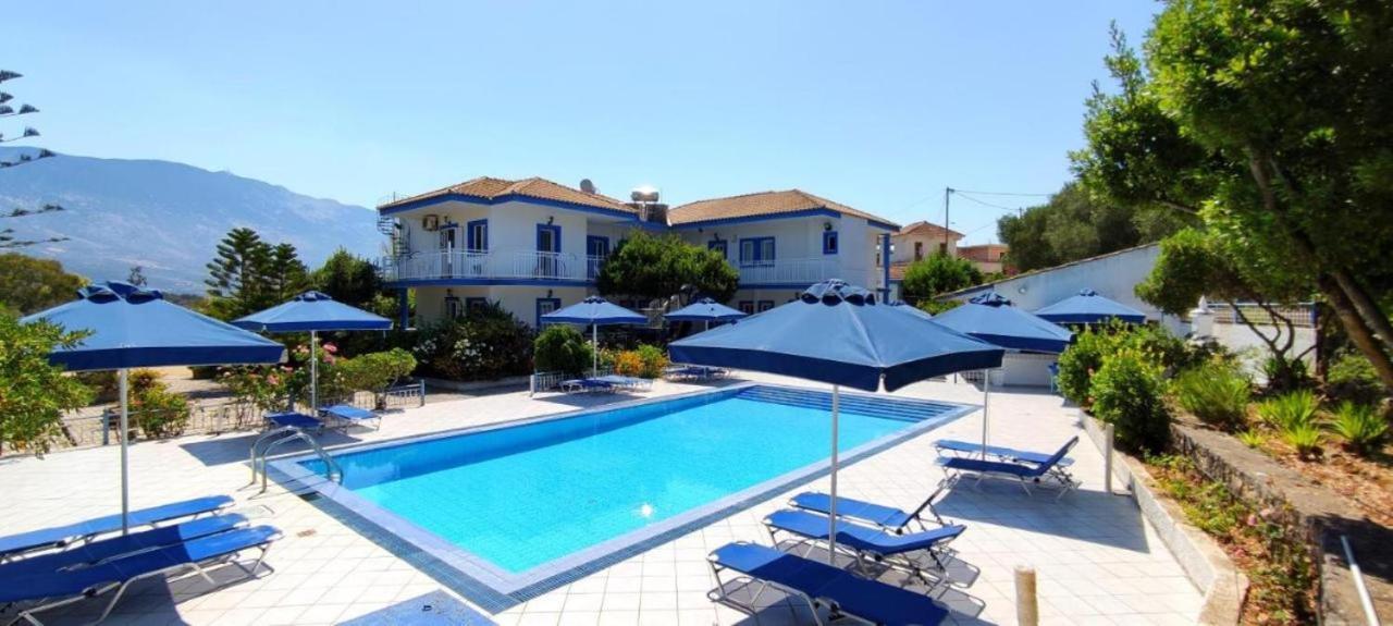 ספרטיה Blue White Apartments - Kefallonia Poolside Retreats מראה חיצוני תמונה
