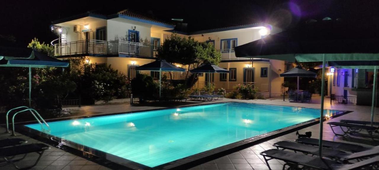 ספרטיה Blue White Apartments - Kefallonia Poolside Retreats מראה חיצוני תמונה