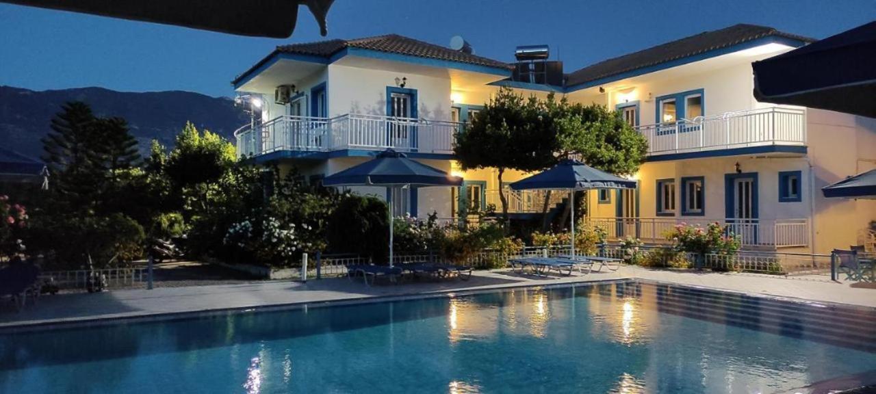 ספרטיה Blue White Apartments - Kefallonia Poolside Retreats מראה חיצוני תמונה
