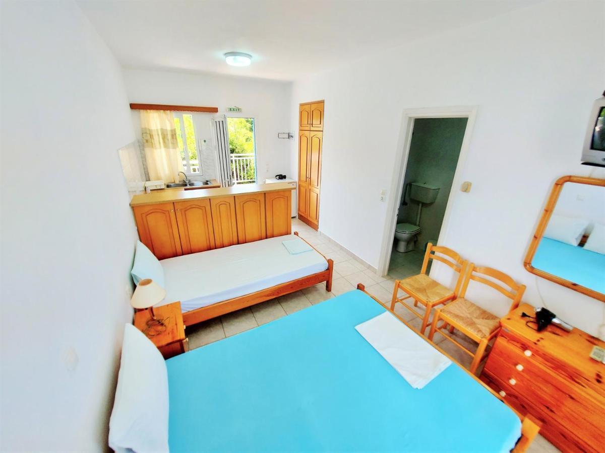 ספרטיה Blue White Apartments - Kefallonia Poolside Retreats מראה חיצוני תמונה