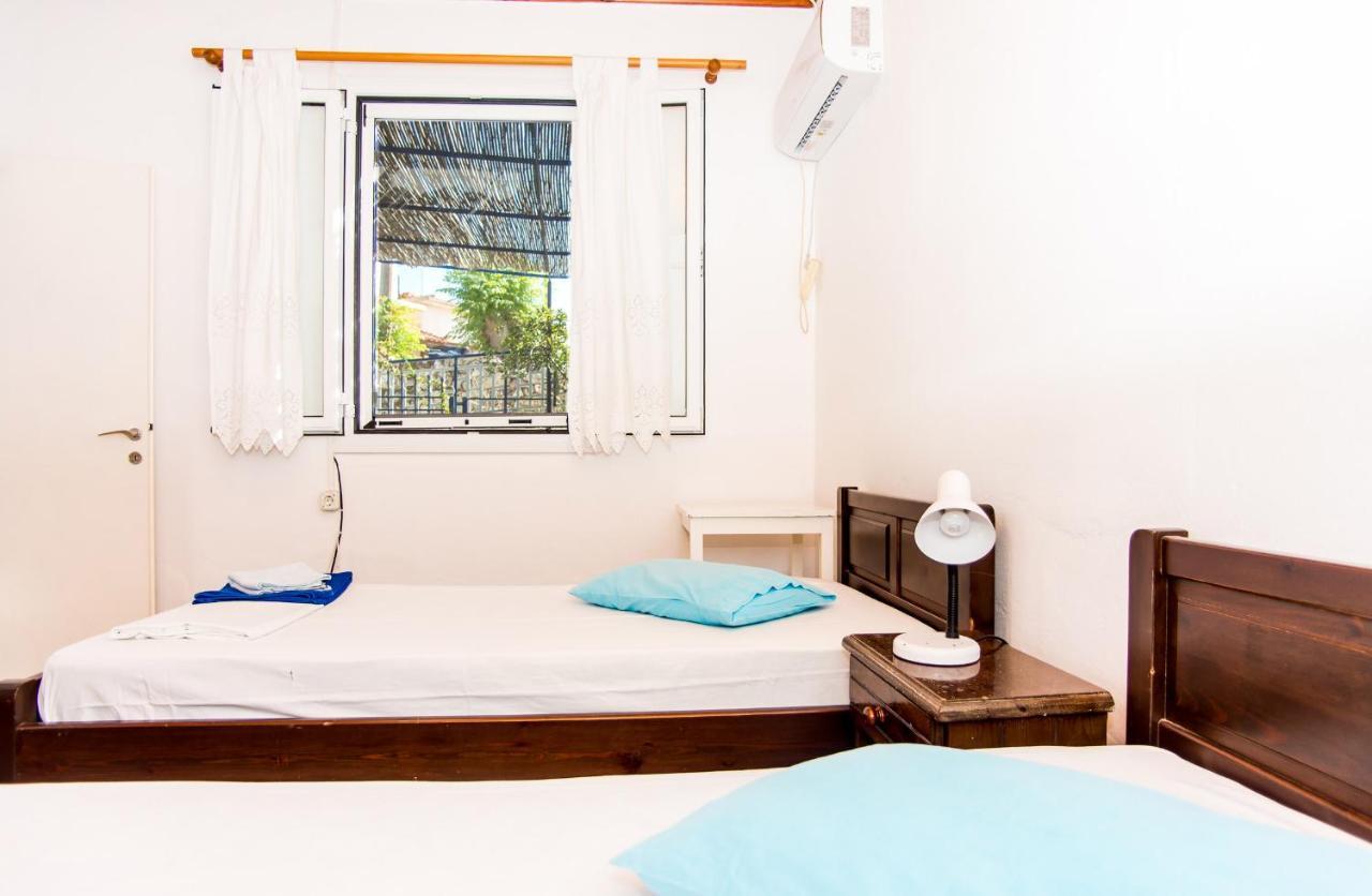 ספרטיה Blue White Apartments - Kefallonia Poolside Retreats מראה חיצוני תמונה
