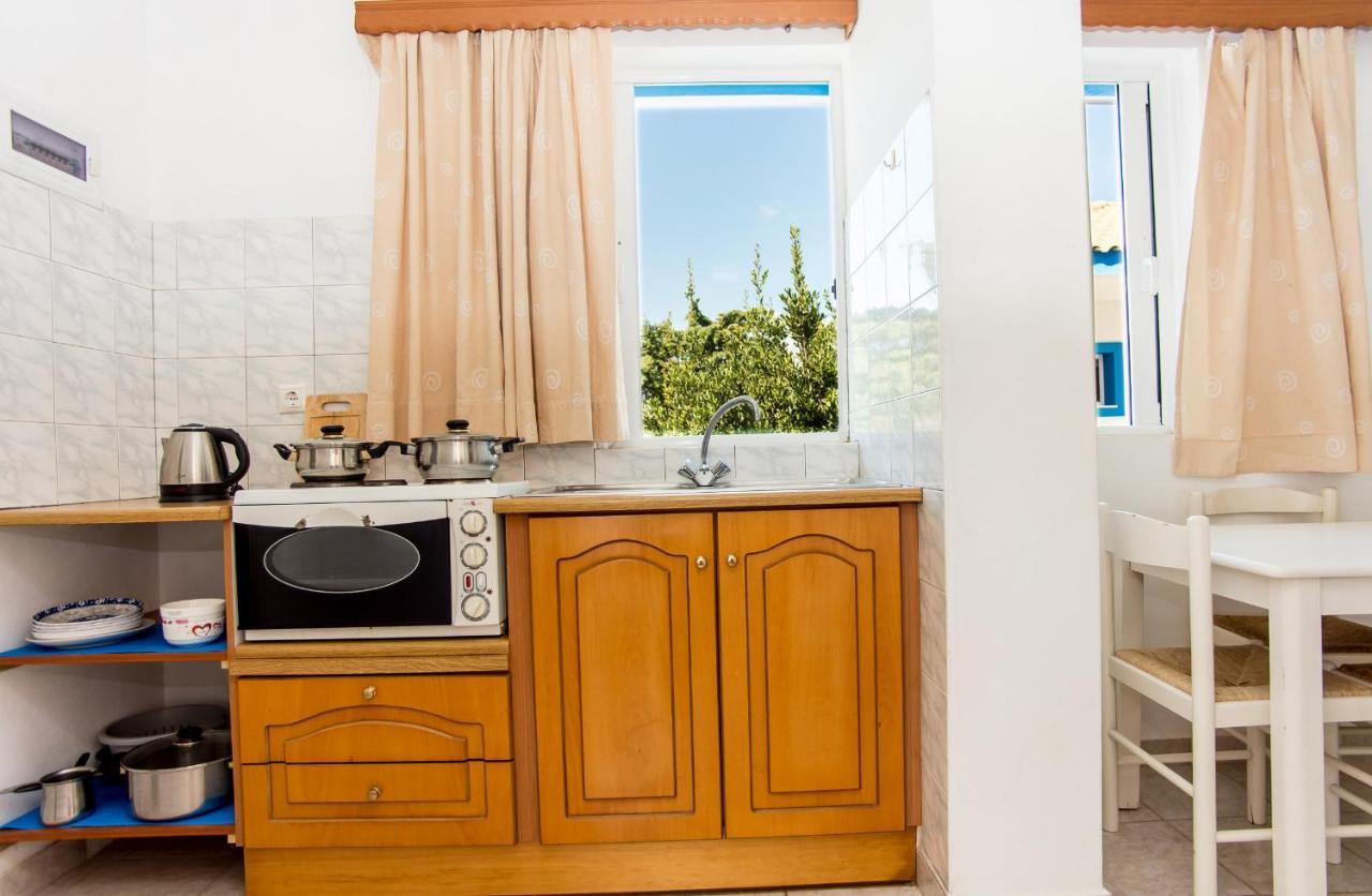 ספרטיה Blue White Apartments - Kefallonia Poolside Retreats מראה חיצוני תמונה
