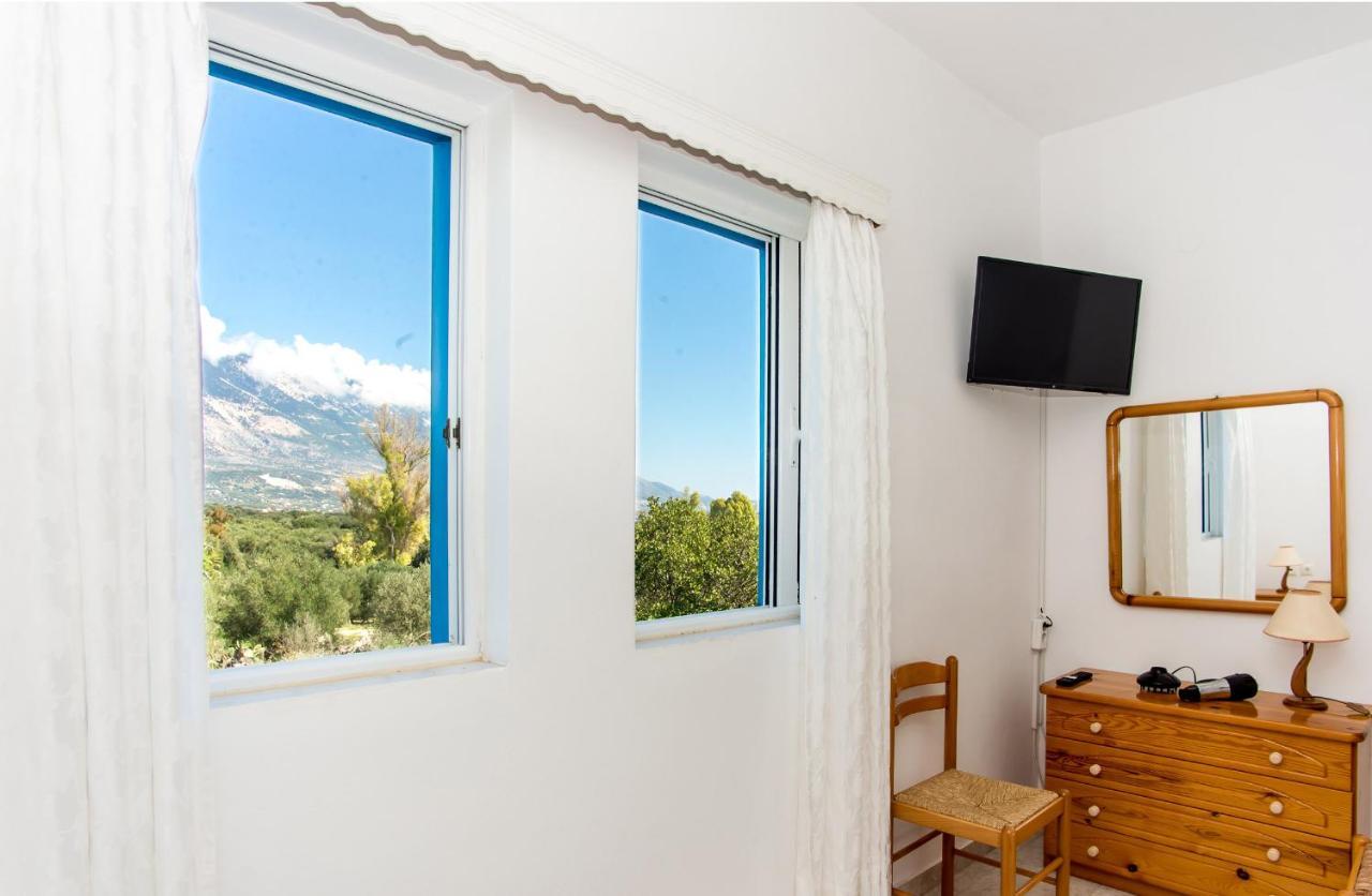 ספרטיה Blue White Apartments - Kefallonia Poolside Retreats מראה חיצוני תמונה