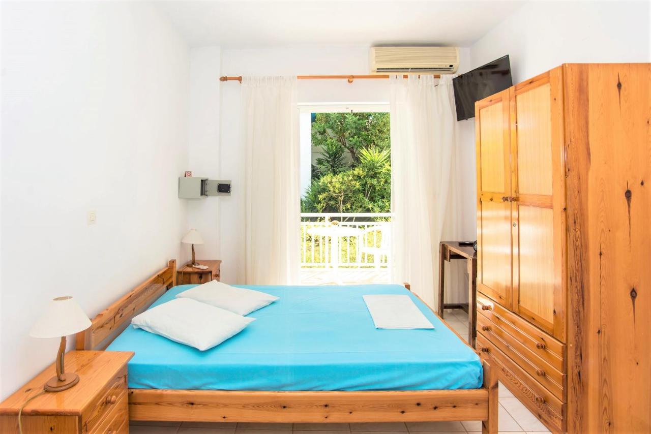 ספרטיה Blue White Apartments - Kefallonia Poolside Retreats מראה חיצוני תמונה