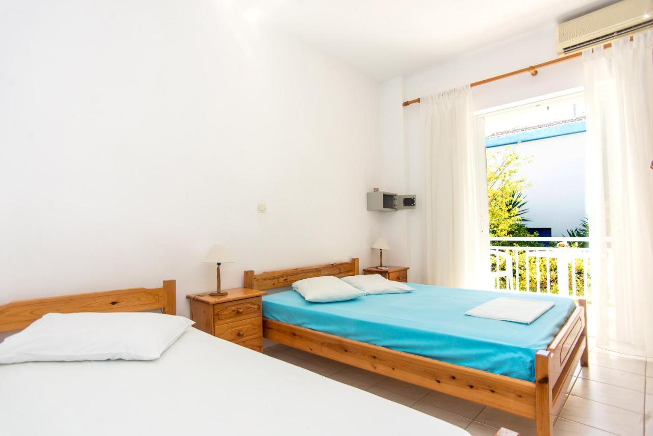 ספרטיה Blue White Apartments - Kefallonia Poolside Retreats מראה חיצוני תמונה