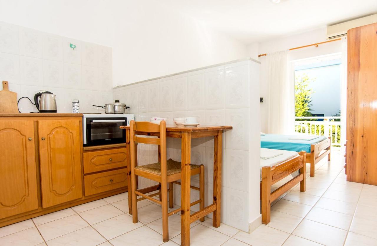 ספרטיה Blue White Apartments - Kefallonia Poolside Retreats מראה חיצוני תמונה